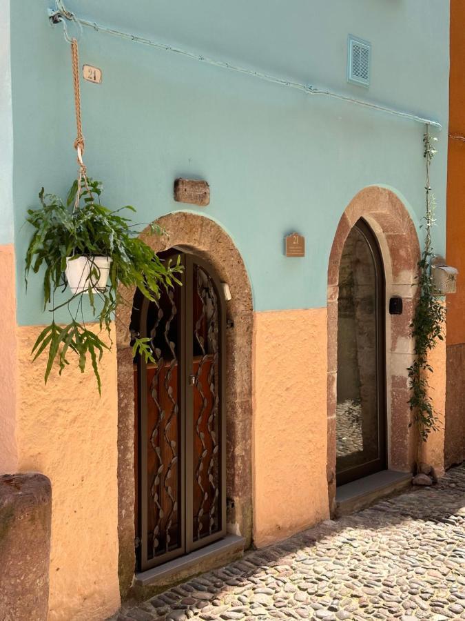 Dommo Asuletta Villa Bosa Buitenkant foto