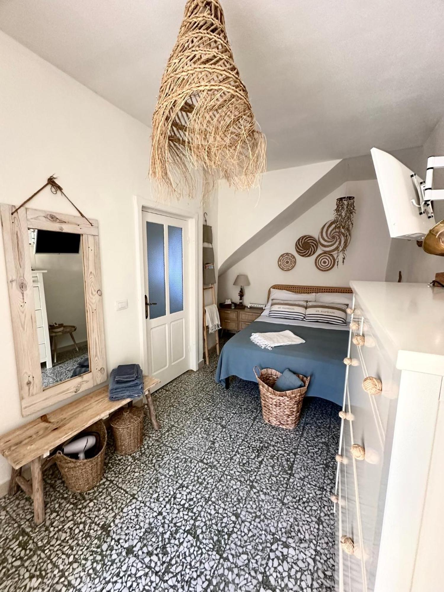 Dommo Asuletta Villa Bosa Buitenkant foto