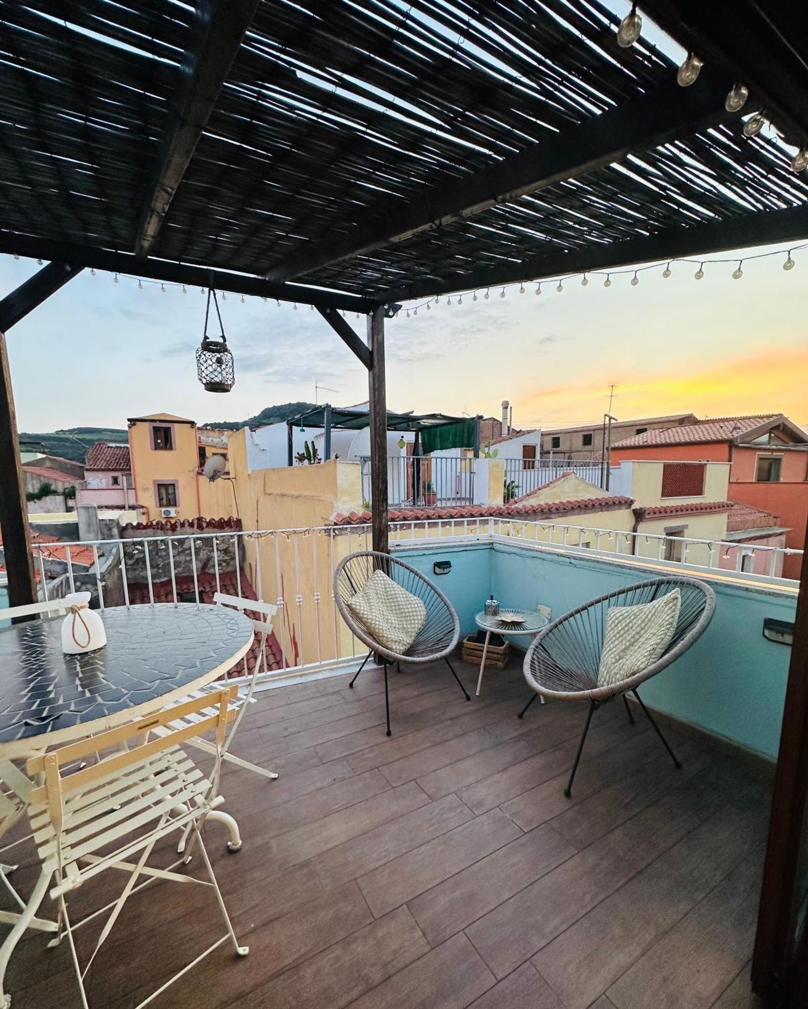 Dommo Asuletta Villa Bosa Buitenkant foto